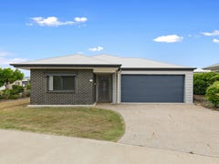 Villa 416/74-98 Emerald Park Way, Urangan, Qld 4655