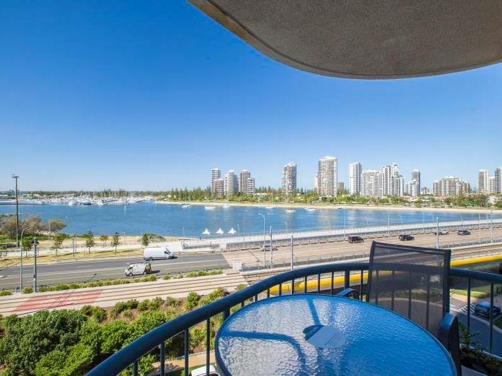 Apartments Units For Rent In 144 152 Queen St Southport Qld 4215 715 2 Barney Street Southport Qld 4215