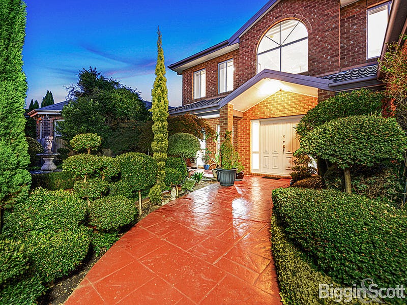 5 Blossom Grove, Knoxfield, Vic 3180