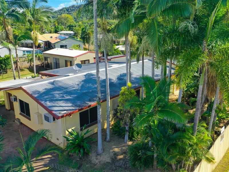 107 Trinity Beach Road, Trinity Beach, Qld 4879